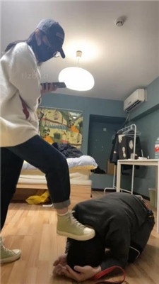 图片[13]_【黑泽兮】素人学生主-帆布鞋-踢踩打【双视角完整版】_HD绳艺资源