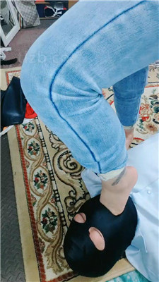 图片[11]_【西安欣】跪舔脏长靴/喂口水/臭脚捂脸/骑马_HD绳艺资源