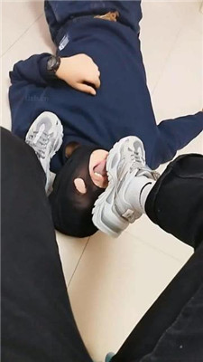 图片[3]_【悦主大大】运动后舔脏鞋白袜/踩踏喂食/插嘴_HD绳艺资源