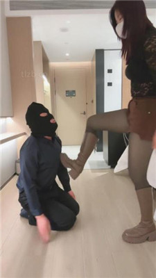 图片[10]_【晓雅】长靴女神-人肉坐垫/碾压踩/数据线抽/夹手指_HD绳艺资源