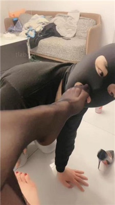 图片[21]_【甜一】黑丝高跟美腿诱惑-坐脸窒息-清理脚趾缝【完整版】_HD绳艺资源