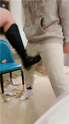 图片[16]_【薯条】双S-狗舌清理超脏鞋底/踩踏/白袜堵嘴/骑脖胯下辱_HD绳艺资源