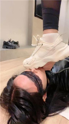 图片[6]_【米开朗】母畜-舔运动鞋白袜/踩踏喂食/当脚垫/sp_HD绳艺资源