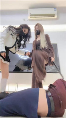 图片[15]_【萱萱】双S-揪耳朵/抽耳光/高跟-长靴踩/转胯/打手【双视角版】_HD绳艺资源