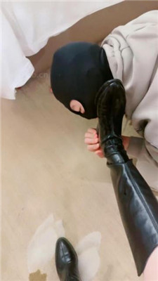 图片[4]_【薯条】双S-狗舌清理超脏鞋底/踩踏/白袜堵嘴/骑脖胯下辱_HD绳艺资源