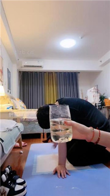 图片[7]_【不期而遇】足疗师上线-恋足小狗-赏赐超大杯圣水_HD绳艺资源