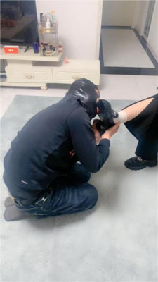 图片[3]_【蜜糖情侣】双S-跪舔脏鞋/骑狗背/耳光_HD绳艺资源