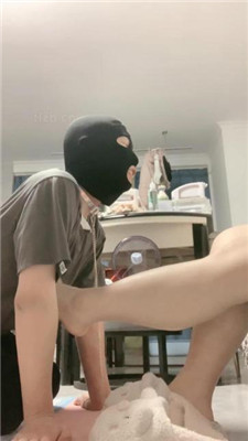 图片[14]_【欣欣子】新人S-短靴白袜/掐乳插嘴/恋足舔_HD绳艺资源