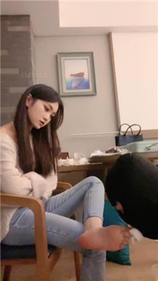 图片[14]_【川野尤娜】老爹鞋白袜踩/喂大量口水/吃袜子_HD绳艺资源