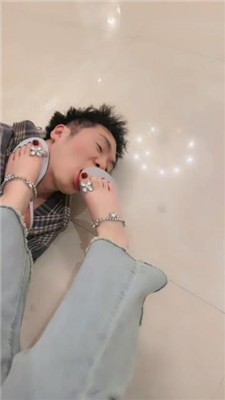 图片[10]_【桃幼幼】狂舔休闲板鞋/踢踹虐打/近距离恋足舔【完整版】_HD绳艺资源