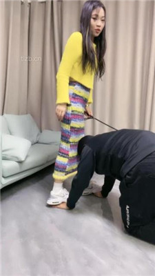 图片[3]_【cc.s】训练抽耳光/小白鞋白袜踩/脏鞋底/脚插嘴_HD绳艺资源