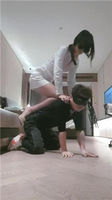 图片[5]_【美璐大大】高跟踩踏/玉足喂食_HD绳艺资源