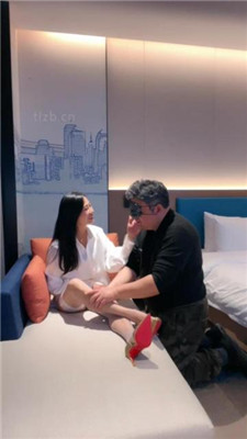 【爱丽丝】双主-狗继父的卑微伺候_HD绳艺资源