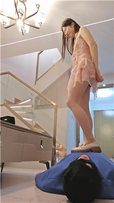 图片[18]_【嘉妮】皮鞋踩狗爪狗头/艺术闻鞋闻jio/骑脖踩踏_HD绳艺资源