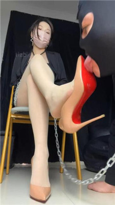 图片[7]_【甜心教主】狗链转胯狗爬/狗舌舔鞋底/狂吸丝袜_HD绳艺资源