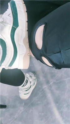 图片[5]_【奶糖】运动后超脏鞋臭白袜踩虐/气味控制辱_HD绳艺资源