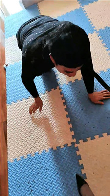 图片[2]_【刘二狗】沦为金融白领的擦鞋工具_HD绳艺资源