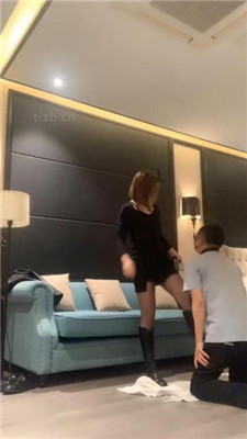 【奢靡】狗链遛狗/清理靴子/提档掐乳/高跟踩踏_HD绳艺资源