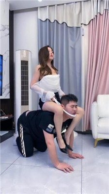 图片[22]_【麋鹿银儿】御姐S骑训双奴-浓痰喂食喷脸/全体重踩踏_HD绳艺资源