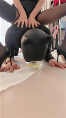 图片[14]_【苒溪】清理高跟/丝袜脚深喉/转胯骑马/喝圣水/舔白带内裤_HD绳艺资源