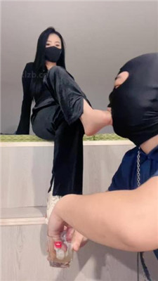 图片[8]_【曼伊】模特S-居高临下视角-清理小白鞋/圣水泡棉袜_HD绳艺资源