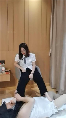 图片[9]_【梨笑】变装狗-跪舔运动鞋白袜/骑脖耳光_HD绳艺资源