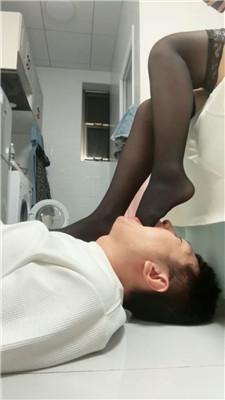 【栀子绳艺导师】黑丝脚插嘴狂舔 JS240716-5_HD绳艺资源