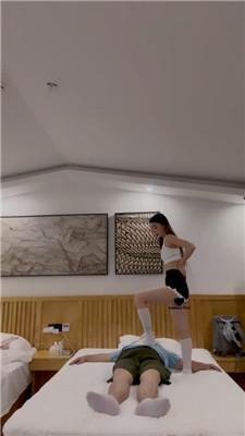 【领主老大】白丝全体重踩踏/坐脸窒息 bf42770_HD绳艺资源