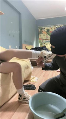 图片[2]_【黑泽兮】狗舌头清理高帮鞋白棉袜【完整版】_HD绳艺资源