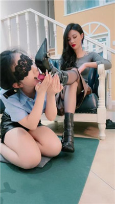 图片[12]_【爱神】母畜-跪舔高跟短靴/打手心/吐口水强迫舔/闻鞋窝/脚插嘴_HD绳艺资源