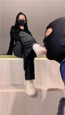 图片[6]_【曼伊】模特S-居高临下视角-清理小白鞋/圣水泡棉袜_HD绳艺资源