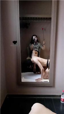 【米小糖】空姐S-坐脸窒息/踩踏/镜前羞辱 bf43273_HD绳艺资源