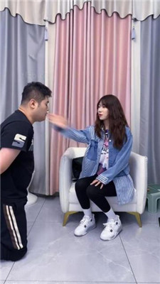 【麋鹿银儿】双S-素人网红-运动鞋踩踏/掐脖手捂窒息/耳光转胯_HD绳艺资源