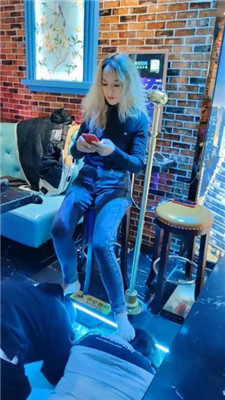 图片[3]_【樱樱】俄罗斯混血女女KTV艺术虐【五】_HD绳艺资源