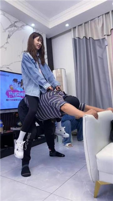 图片[26]_【麋鹿银儿】双S-素人网红-运动鞋踩踏/掐脖手捂窒息/耳光转胯_HD绳艺资源