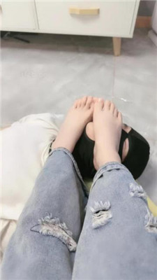 图片[22]_【樱子大人】伺候主人起床-空军一号白棉袜辱/骑马转胯/踩踏提档_HD绳艺资源