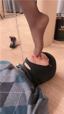 图片[22]_【凯瑟琳】皮带训练/高跟碾压踩/夹狗舌/黑丝诱惑舔_HD绳艺资源