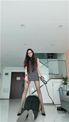 【皮皮】重度训练/转胯遛狗/高跟黑丝踩 bf43171_HD绳艺资源