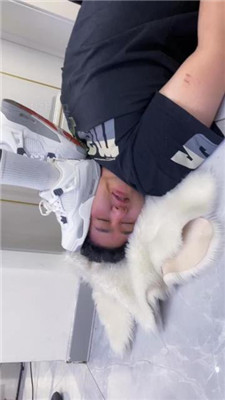 图片[5]_【麋鹿银儿】双S-素人网红-运动鞋踩踏/掐脖手捂窒息/耳光转胯_HD绳艺资源