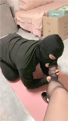 图片[13]_【欣欣子】骑狗背/黑丝脚踩/提档/喂口水_HD绳艺资源