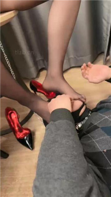图片[16]_【凯瑟琳】皮带训练/高跟碾压踩/夹狗舌/黑丝诱惑舔_HD绳艺资源