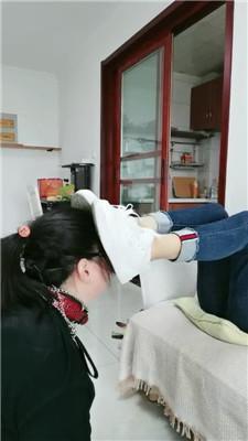 图片[12]_【凌儿女神】母畜-跪舔小白鞋白袜/碾压踩/骑马转胯/耳光 bf42767_HD绳艺资源