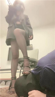 图片[3]_【甜一】居高临下-高跟凉鞋黑丝诱惑调/坐脸窒息_HD绳艺资源