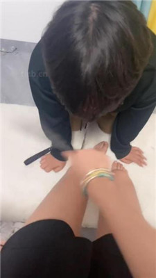 图片[19]_【素人挖掘机】性感学生S-白袜-sp/耳光/踩踏/舔脏鞋/脚插嘴_HD绳艺资源