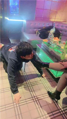 图片[11]_【冰诺】KTV-开发男客户做我的狗【下】_HD绳艺资源
