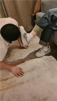 图片[3]_【青岛00后大学生】情侣主羞辱老m-舔鞋底/踩食/白袜脚深喉_HD绳艺资源