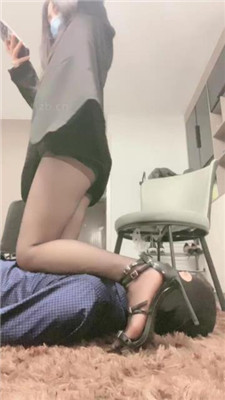 图片[8]_【甜一】居高临下-高跟凉鞋黑丝诱惑调/坐脸窒息_HD绳艺资源