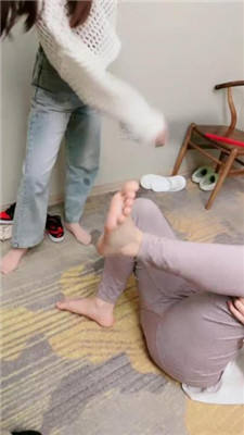 图片[17]_【薯条】双S-跪舔耐克鞋/吃棉袜/骑马转胯/sp/踩踏/虐狗舌_HD绳艺资源