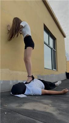 【精神小妹】天台173学生S高跟下的肉垫 bf43166_HD绳艺资源