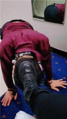 图片[10]_【伯爵】挑战家奴-磕头/踩抓/叼鞋/罚跪_HD绳艺资源